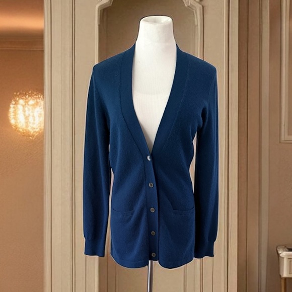 Mc Duff Essentials 100% Cashmere Boyfriend Button Down Cardigan - Picture 1 of 16